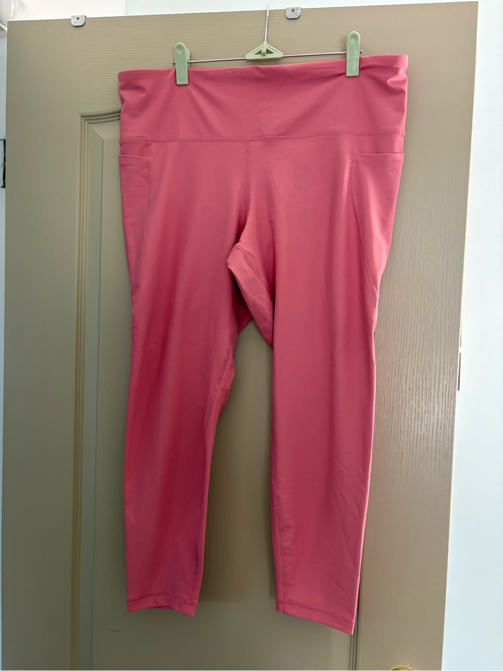 Old Navy Pink High-Rise Active Leggings